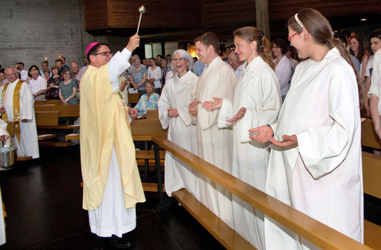 Nicht ordinierte Seelsorgende mussten sich für ihre sichtbare Teilnahme an der Papstmesse wehren