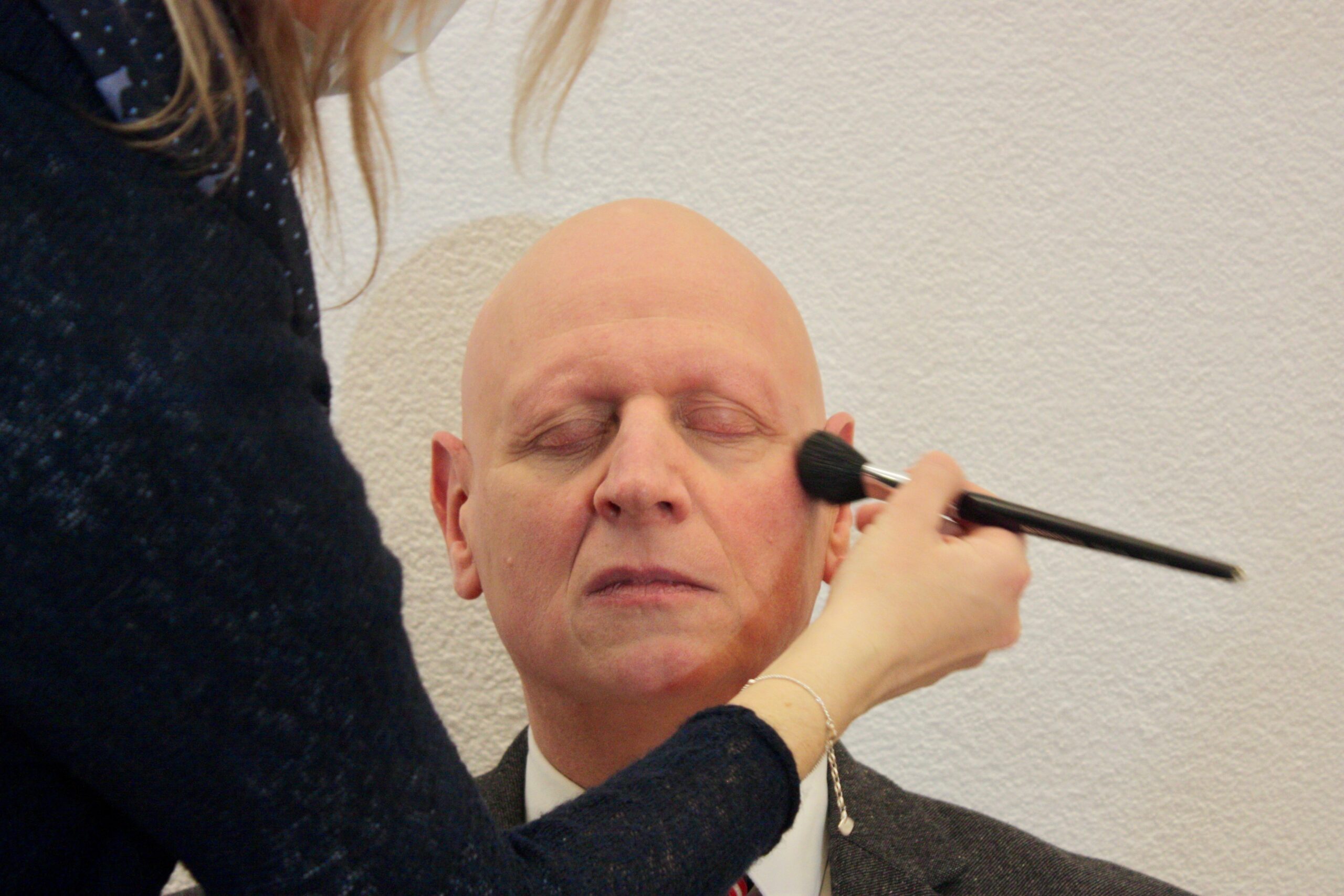 Das Sitzungszimmer wird zum TV-Studio